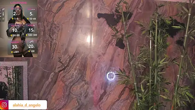 Онлайн чат XXX Alahia_Dangelo