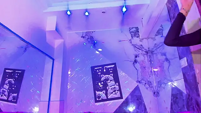 Вебкам-шоу Isabella_stanford2