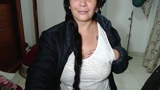 vivian-milfのライブXXXチャット