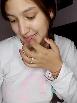 Aranzatits 现场XXX聊天