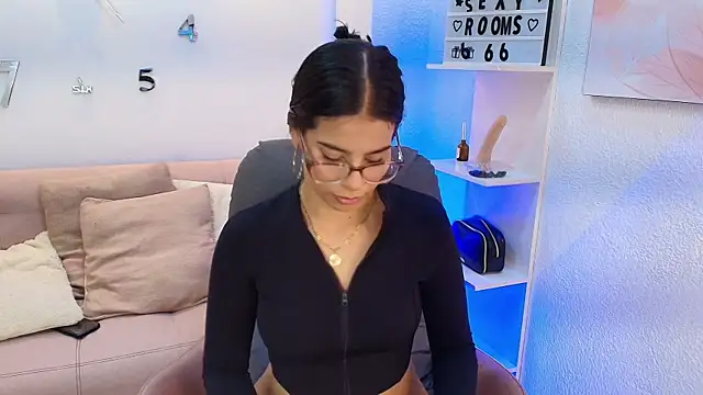 Luna_Millers live XXX chat