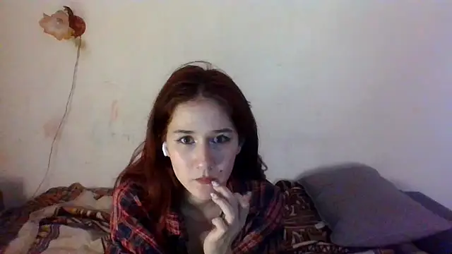 NickiKisingern Live XXX chat