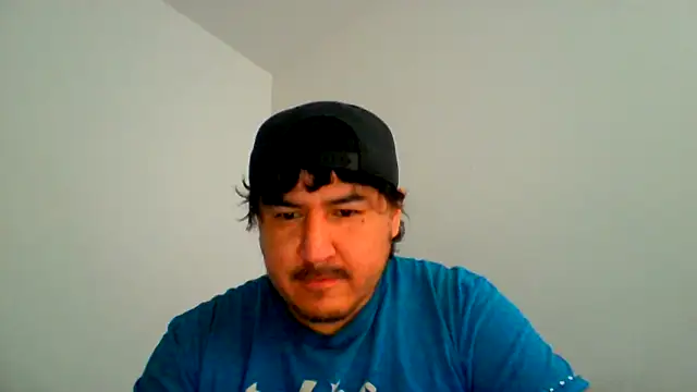 Bouncywarrior: διαδικτυακό σόου στην κάμερα