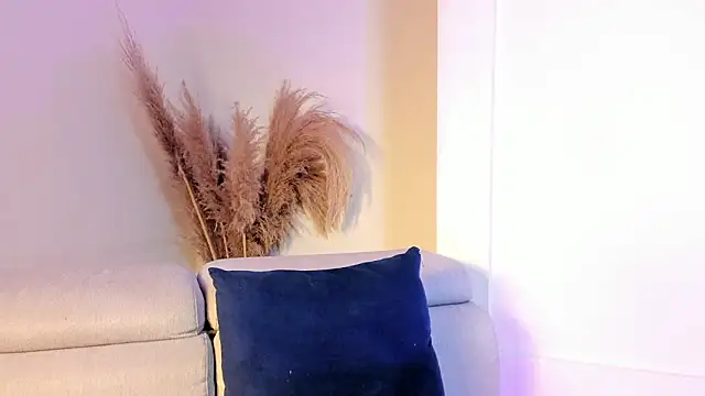 Chat +18 de Laila-Miller ao vivo