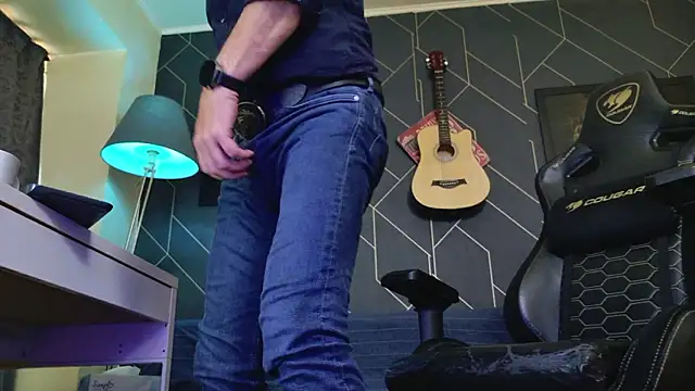 Show modela ChrisKox na web-kameri