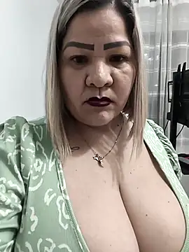 Dalessa_Bigtits 现场XXX聊天