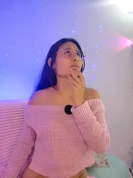 NayeCloud's Live XXX Chat