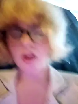 mcjbgfhgjhiiilllufjyf's Live XXX Chat