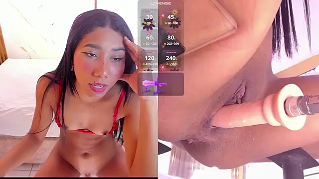 XXX chat uživo modela CandyRouse__