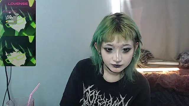 Chatroom XXX en direct de Milten-Trish