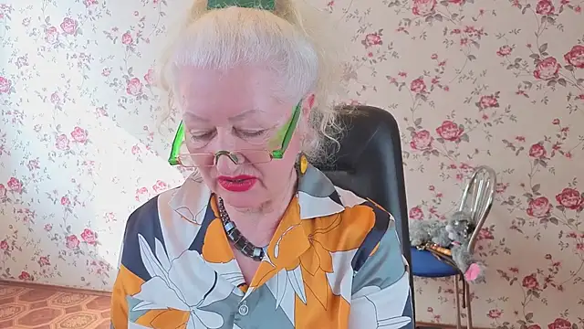 Maya_Mayflower Live XXX-Chat