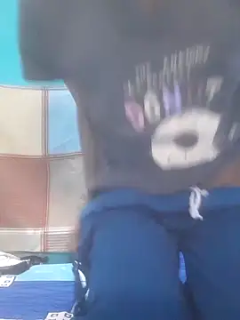 Prishacam2's Live XXX Chat