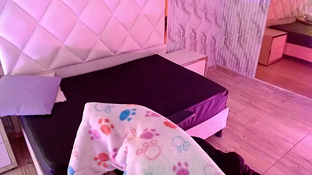 KATANA_TAY Adlı Modelin Canlı XXX Sohbeti