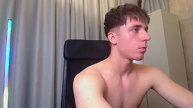 KellenWest 即時 XXX 聊天