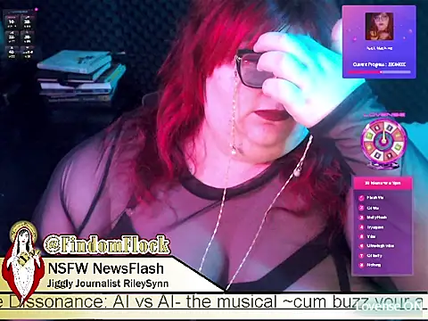 Show modela RileySynn na web-kameri