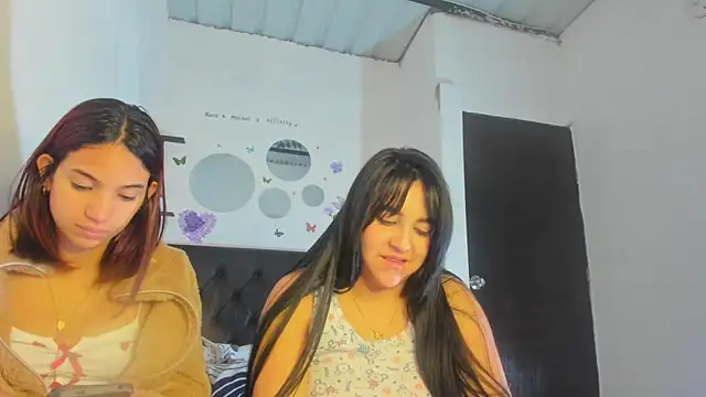 sapphire_brown20 Webcam Show