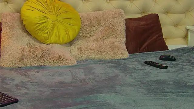 Chat +18 de TaniaKaverina ao vivo