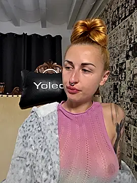 kylie_blck Adlı Modelin Canlı XXX Sohbeti