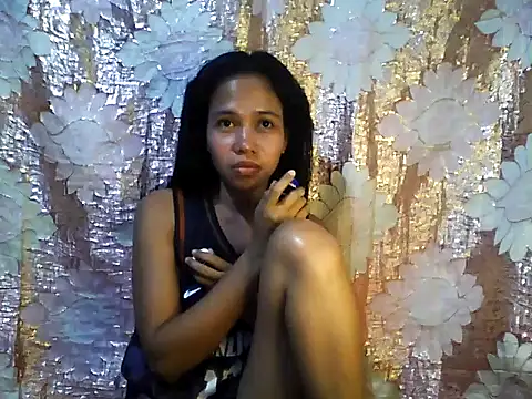 PinaySkinnyGirl Adlı Modelin Canlı XXX Sohbeti