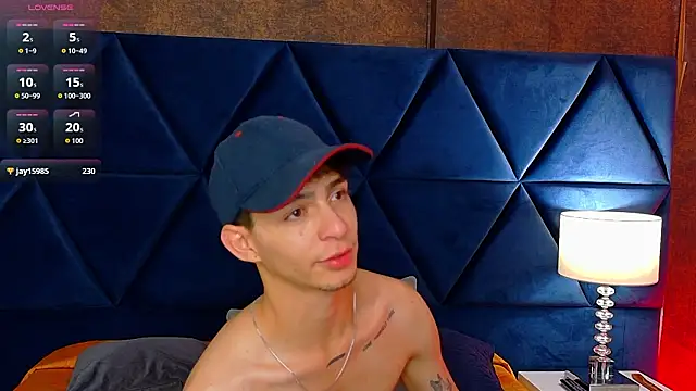 Logan_Woods' Webcam Show