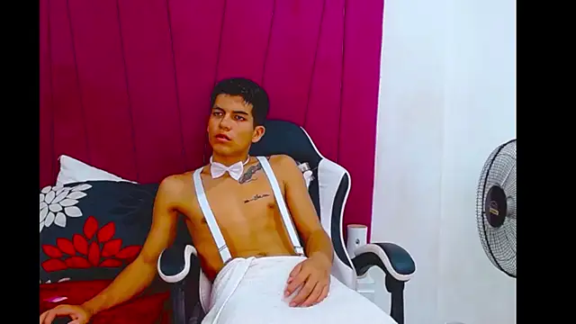 pipe_hot04's Live XXX Chat