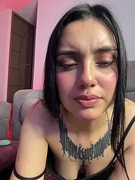 دردشة Lucy_699 الجنسية المباشرة