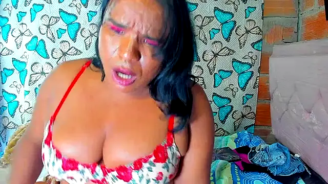 دردشة lucianabigcockxx الجنسية المباشرة