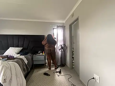 MissLola27 Live XXX-chat