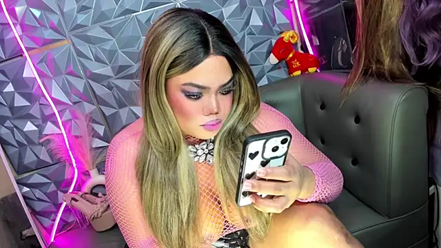 XXX chat uživo modela AlwaysHornyMia