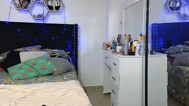 charlotte_077 Live XXX-Chat