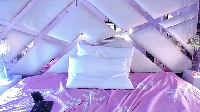 sophie_pariss 即時 XXX 聊天