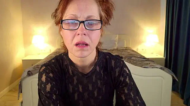 Chat XXX en directo de LioraWeiss