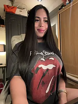 BigDominaMia Adlı Modelin Web Kamerası Şovu