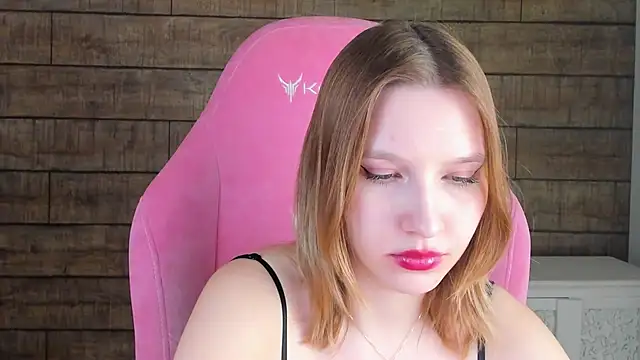 Chat +18 de LiliLinn ao vivo