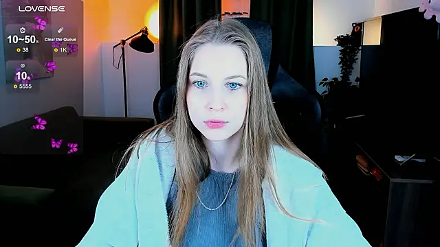 CuteMousee Adlı Modelin Canlı XXX Sohbeti