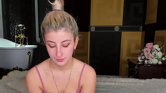 wawmom webkamerás műsora