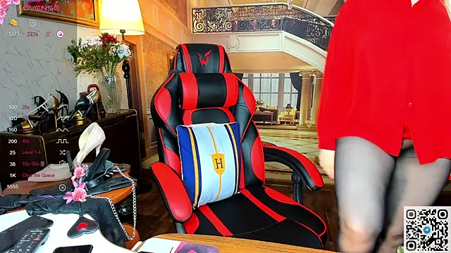 Chat +18 de Nina_Devillle ao vivo