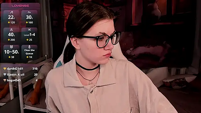 CathyAdams 即時 XXX 聊天