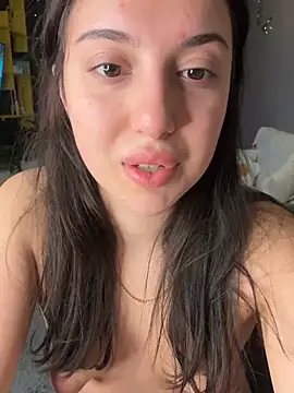 NoraVelour Adlı Modelin Canlı XXX Sohbeti