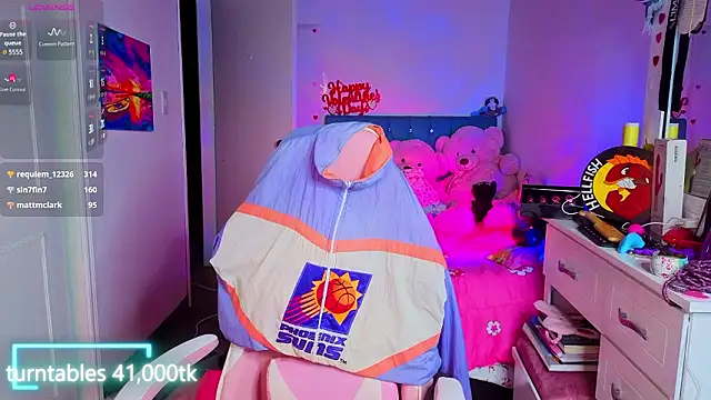 strunky2407 Adlı Modelin Canlı XXX Sohbeti