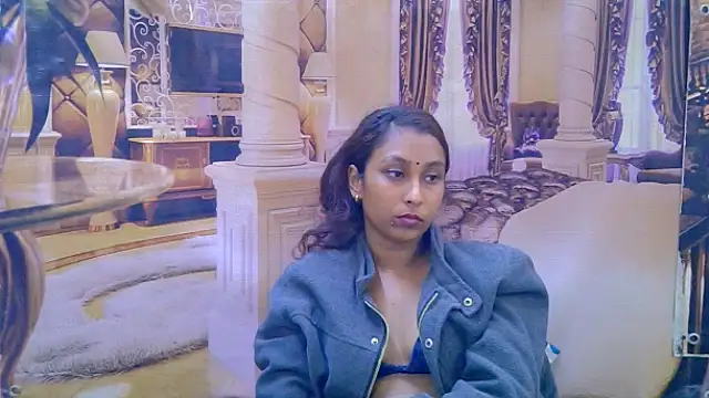 IndianSexyButt live XXX chat