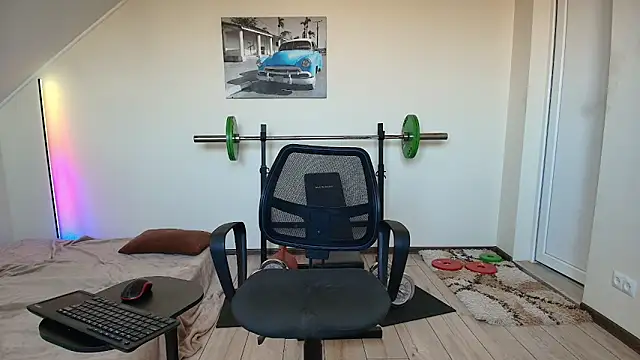 muscleangel18 Adlı Modelin Canlı XXX Sohbeti