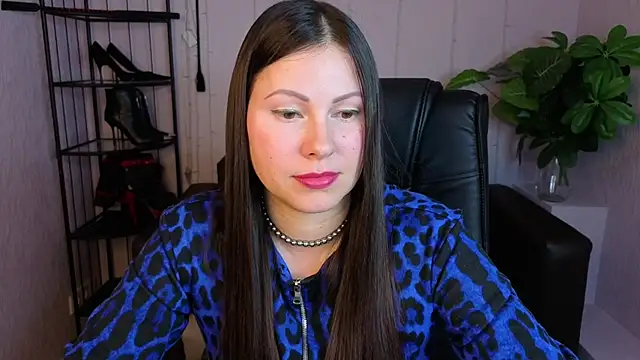 Dana__dom Adlı Modelin Canlı XXX Sohbeti