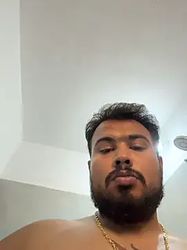 garuv8 Adlı Modelin Canlı XXX Sohbeti