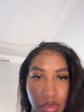 IamCrystal2: απευθείας συνομιλία ΧΧΧ