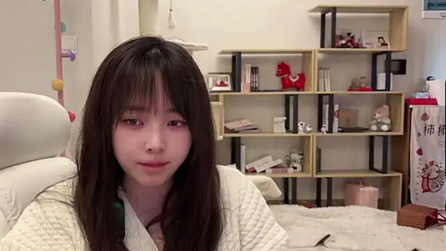 Chenjing0 Adlı Modelin Canlı XXX Sohbeti