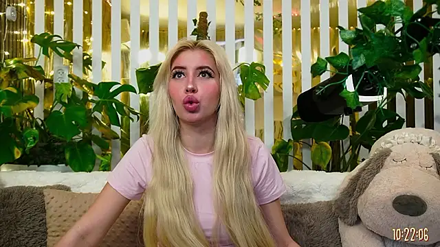 FlowweerGirl: απευθείας συνομιλία ΧΧΧ