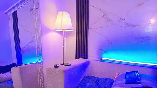 EmmaLebrun লাইভ XXX চ্যাট