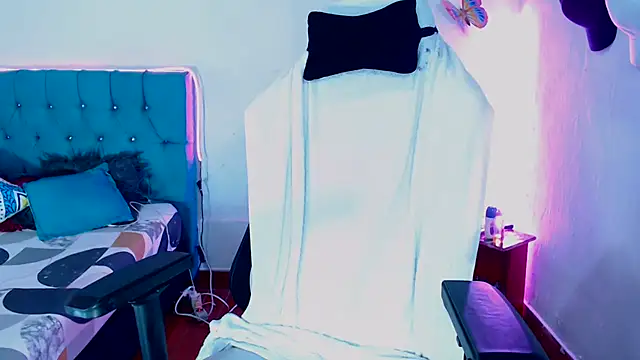 hotsweet-69 লাইভ XXX চ্যাট