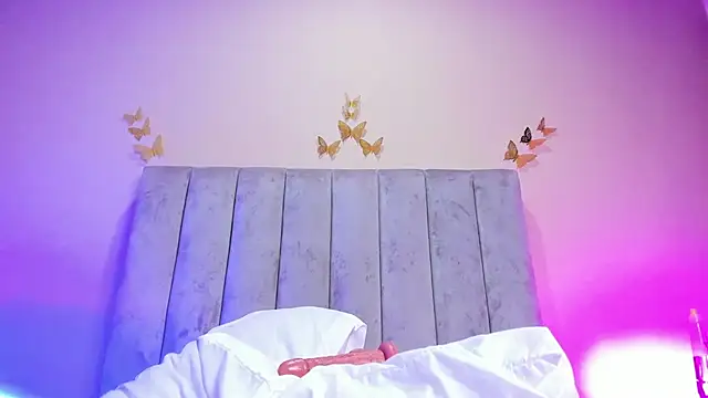 Emma_Hearts লাইভ XXX চ্যাট